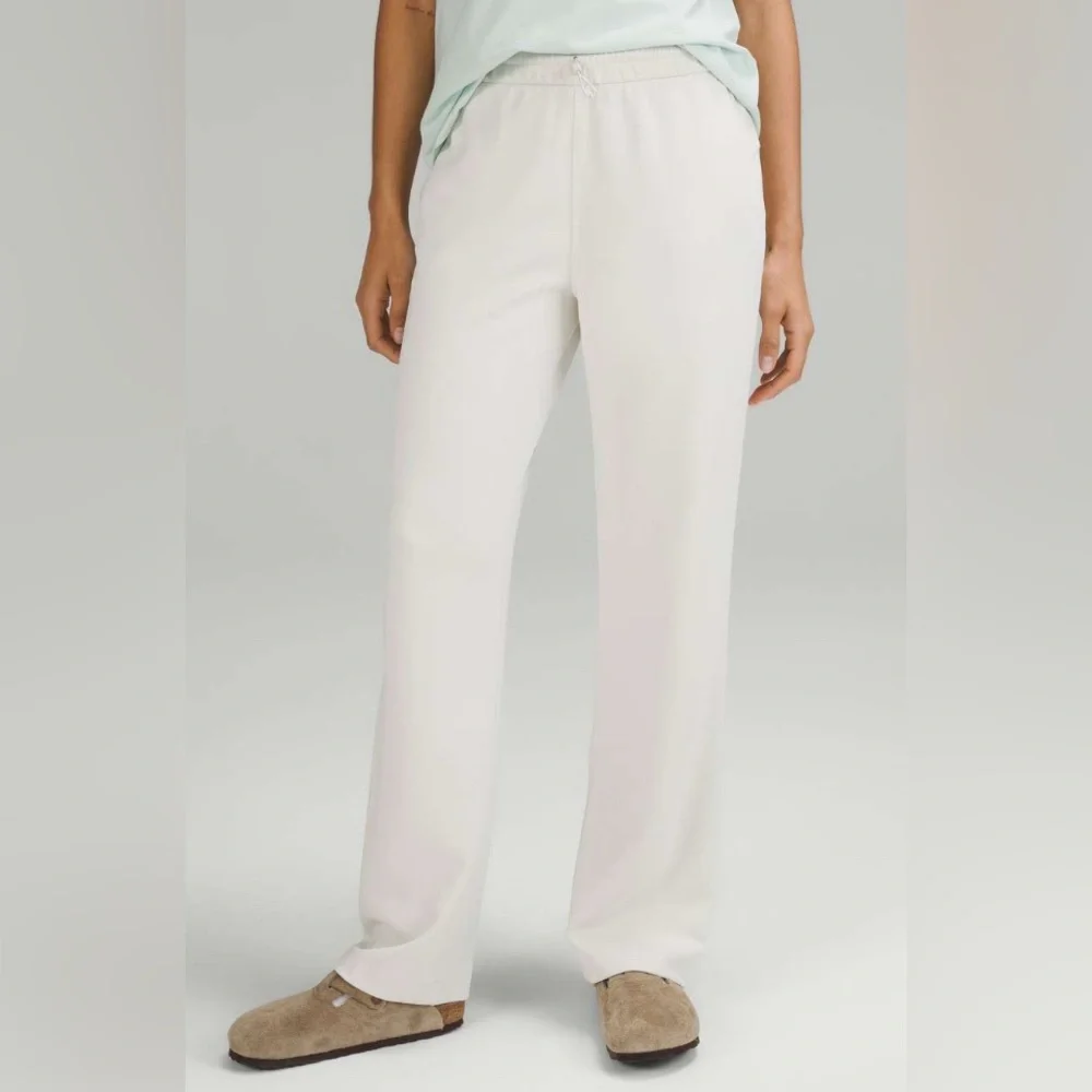NWOT Lululemon Softstreme High-Rise Pant Bone
